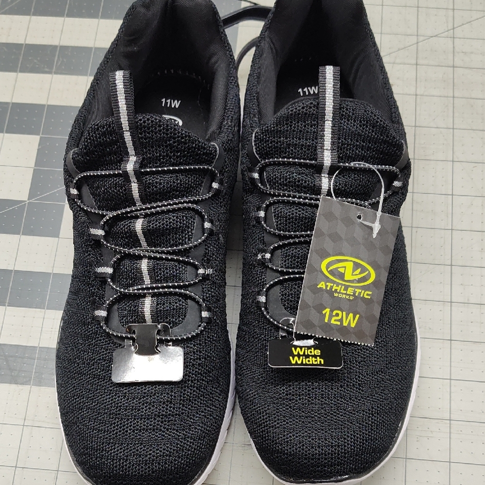 Women's Sneakers, 11W ,New, Athletic Works